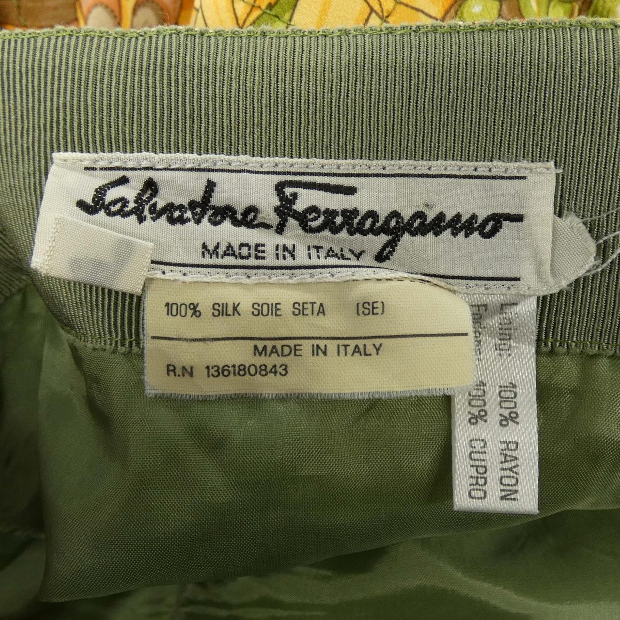 【ヴィンテージ】サルヴァトーレフェラガモ SALVATORE FERRAGAMO スカート
