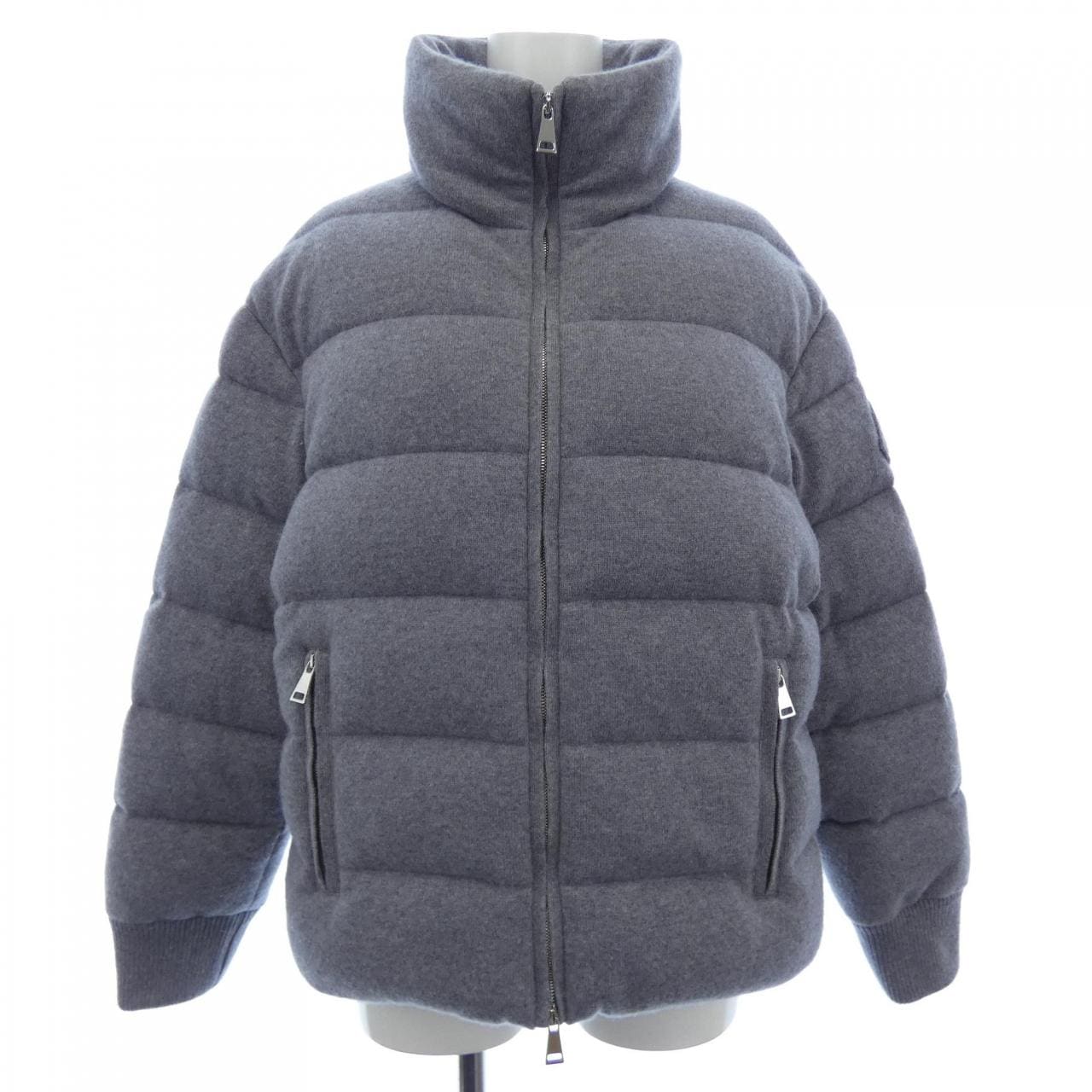 モンクレール MONCLER ダウンジャケット