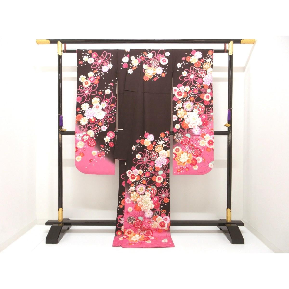振袖　友禅金彩加工　刺繍入りボカシ染