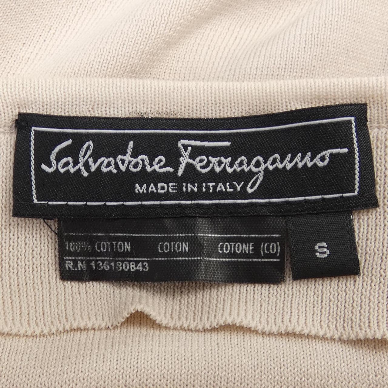 サルヴァトーレフェラガモ SALVATORE FERRAGAMO スカート