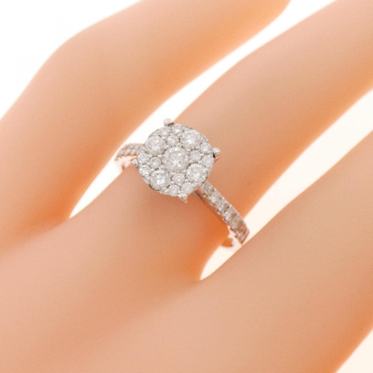 750WG ダイヤモンド リング