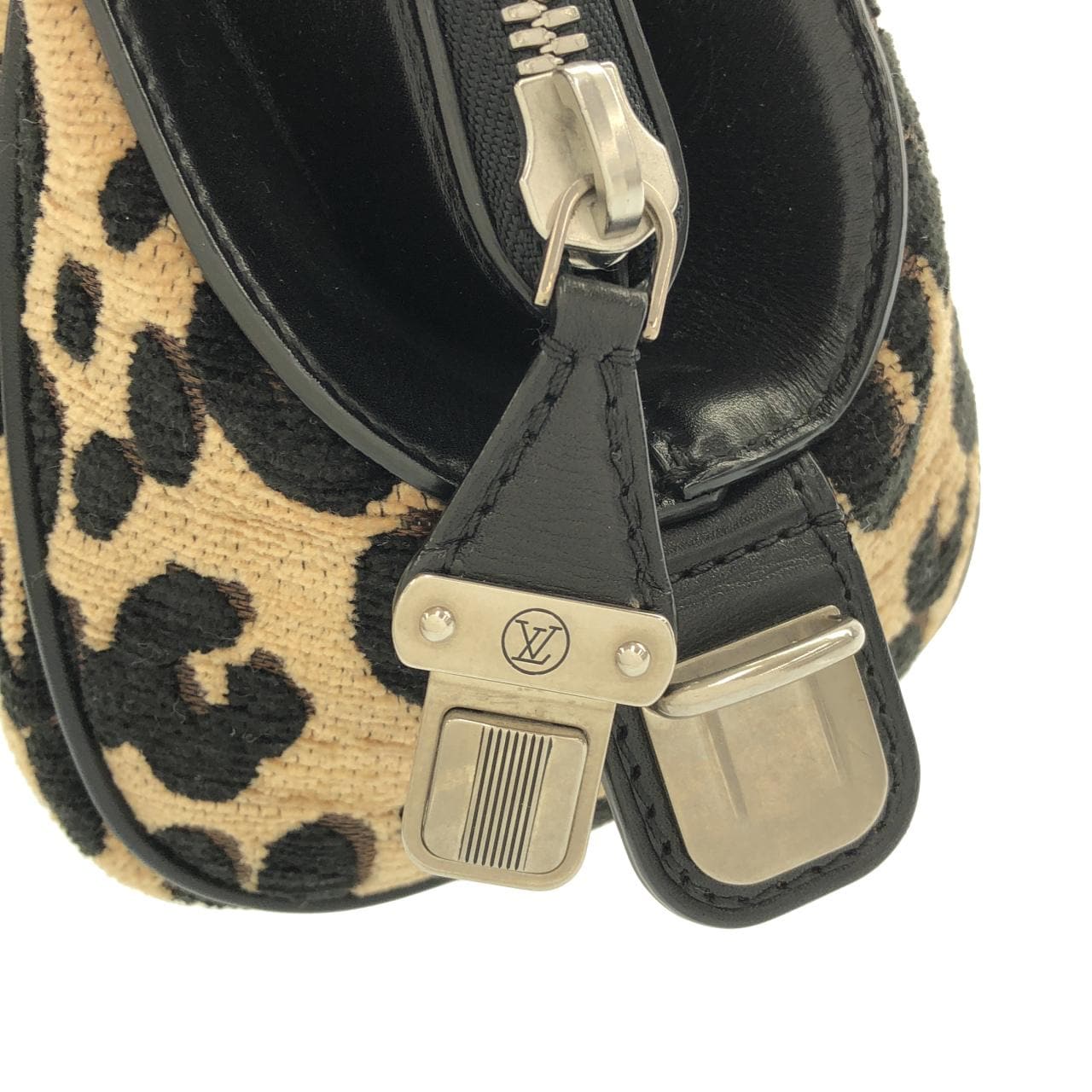 ルイヴィトン レオパード ベイビー M94257 バッグ