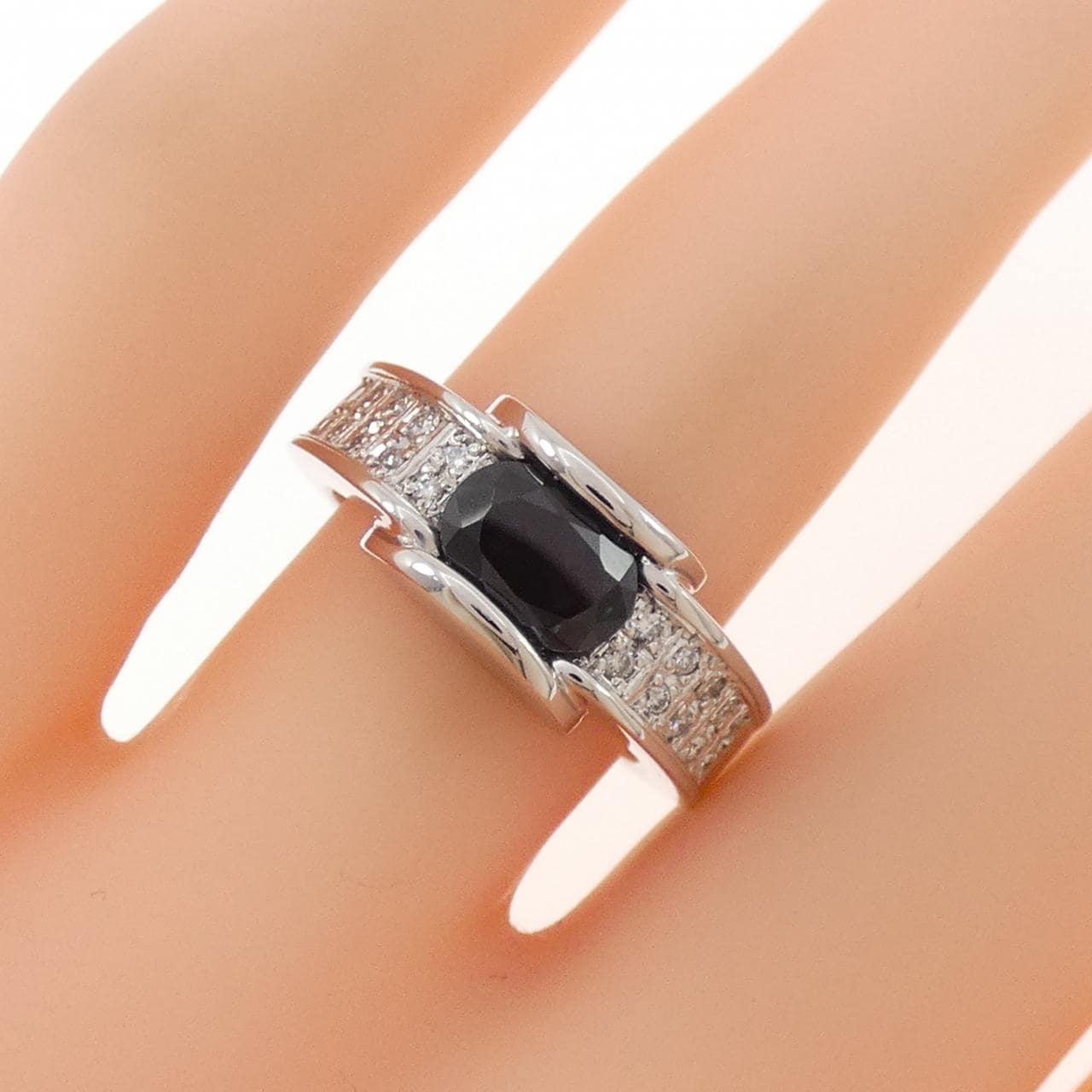 PT900 サファイヤ リング 1.08CT