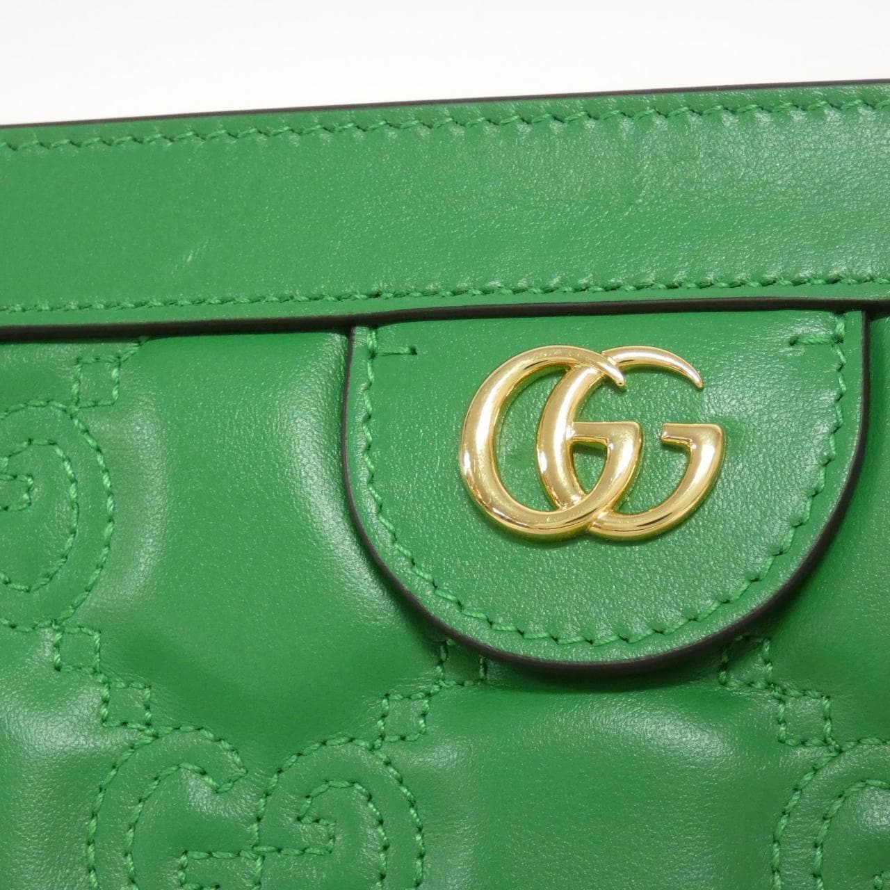 Gucci 702200 UM8HG肩背包