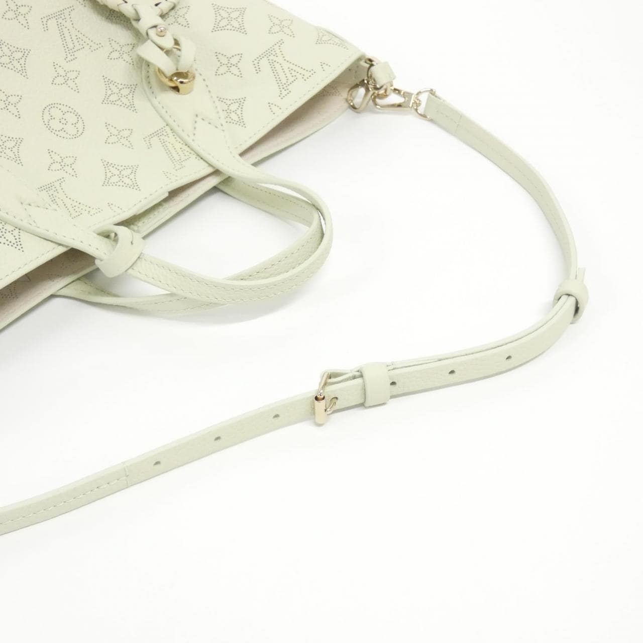 ルイヴィトン マヒナ ブロッサム M27599 バッグ