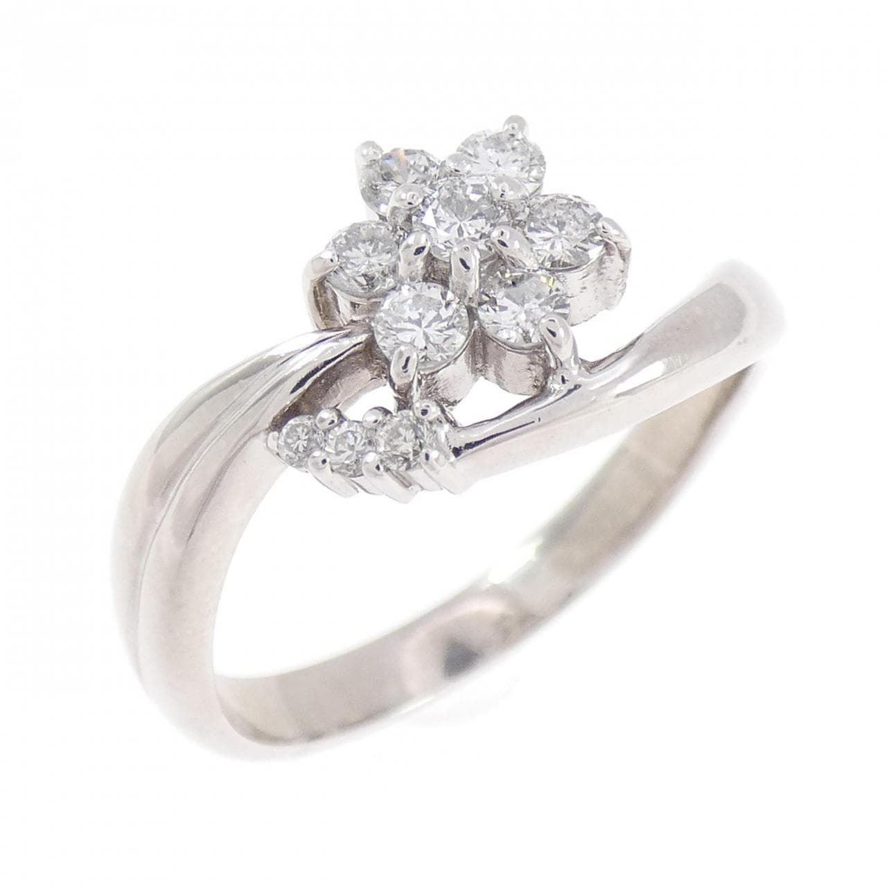 PT900 フラワー ダイヤモンド リング 0.30CT