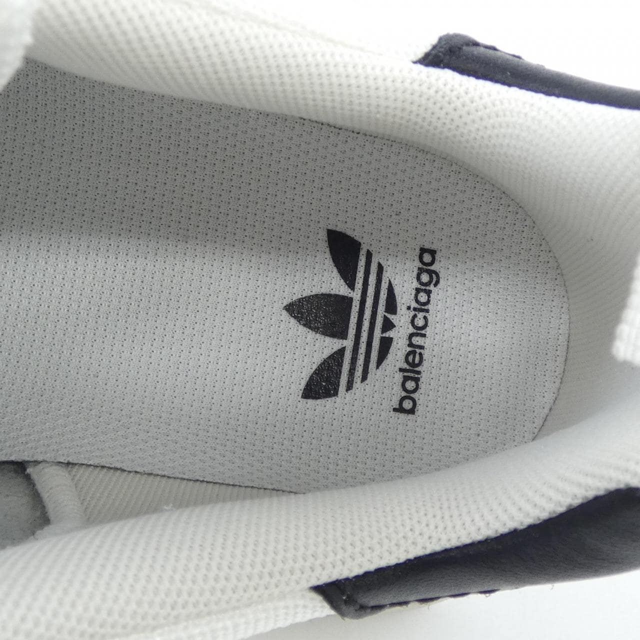 バレンシアガ BALENCIAGA TRIPLE S ADIDAS 712821 スニーカー