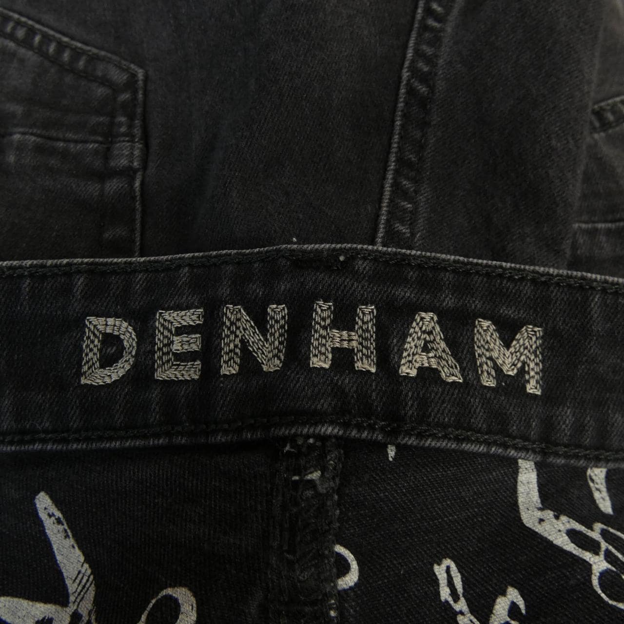 デンハム DENHAM RAZOR ジーンズ