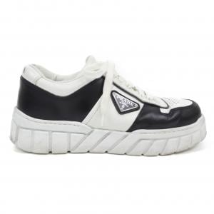プラダ PRADA スニーカー
