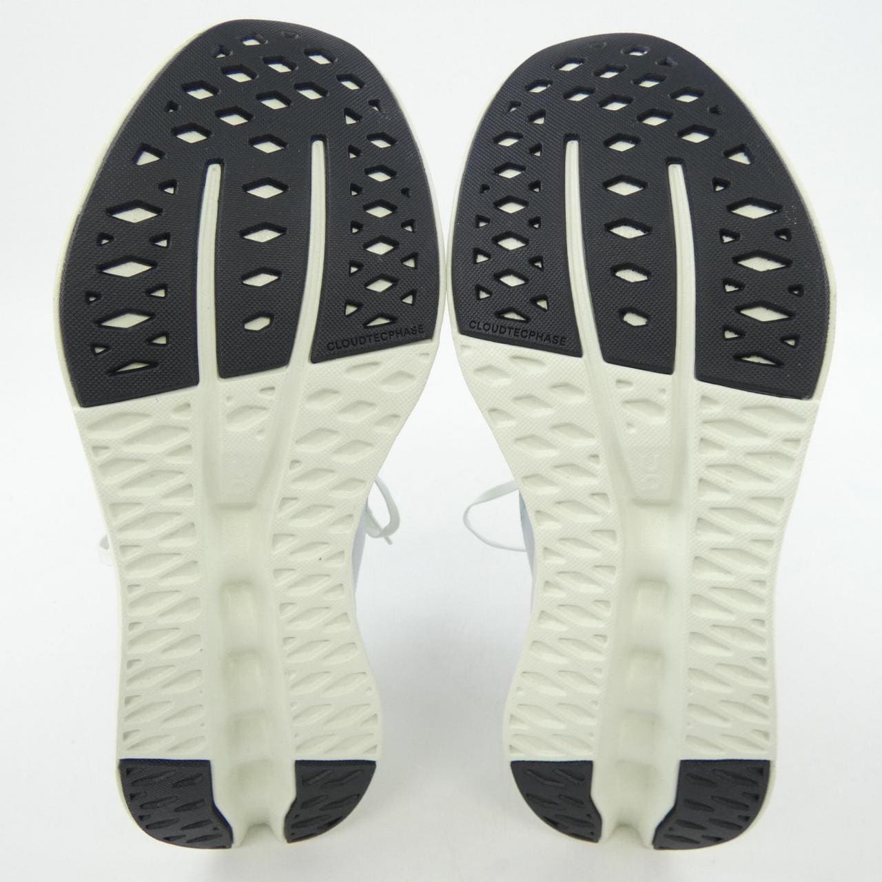 オン On 3MD10422078 スニーカー