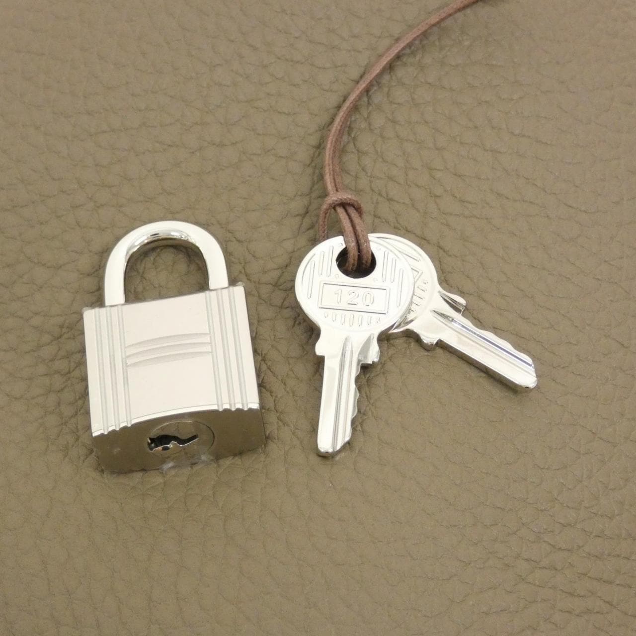 【未使用品】エルメス ピコタン ロック PM 056289CK バッグ