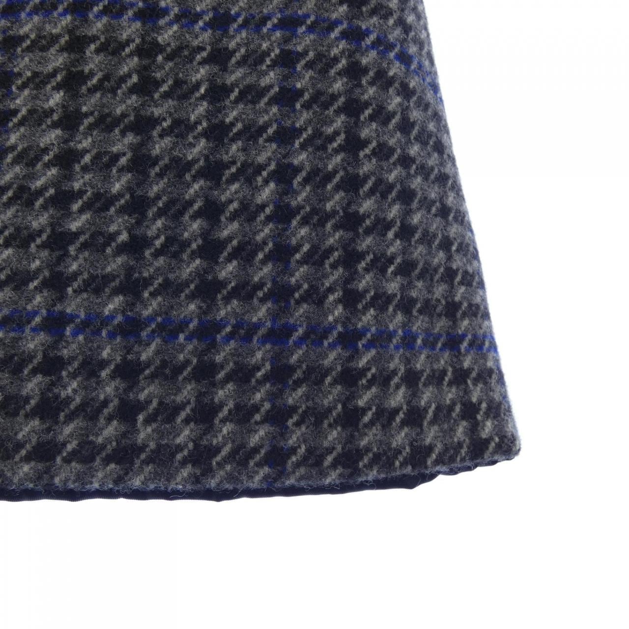 プラダ PRADA トライアングルロゴ P198SC S212 1Y35 スカート