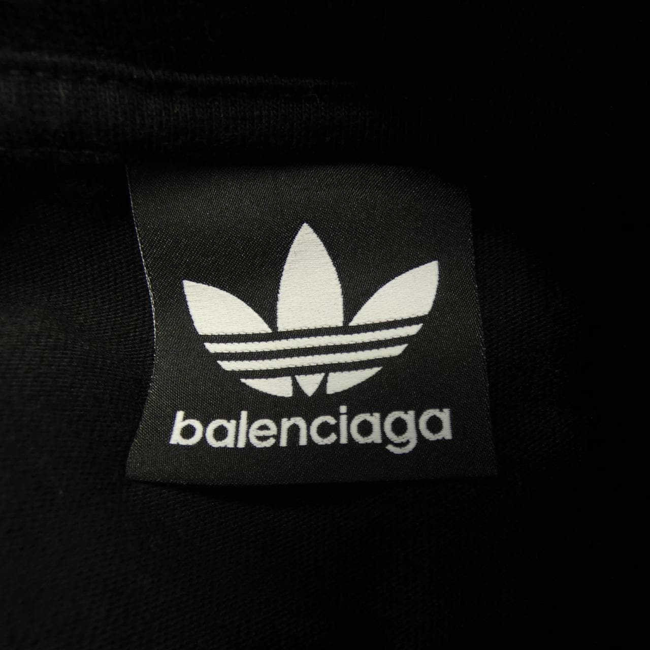 バレンシアガ BALENCIAGA ADIDAS 723976 TNVN8 Tシャツ