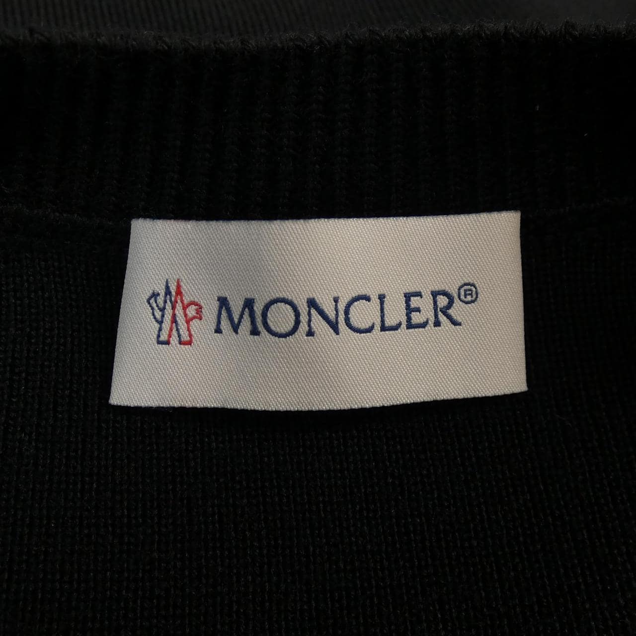 モンクレール MONCLER ダウンジャケット