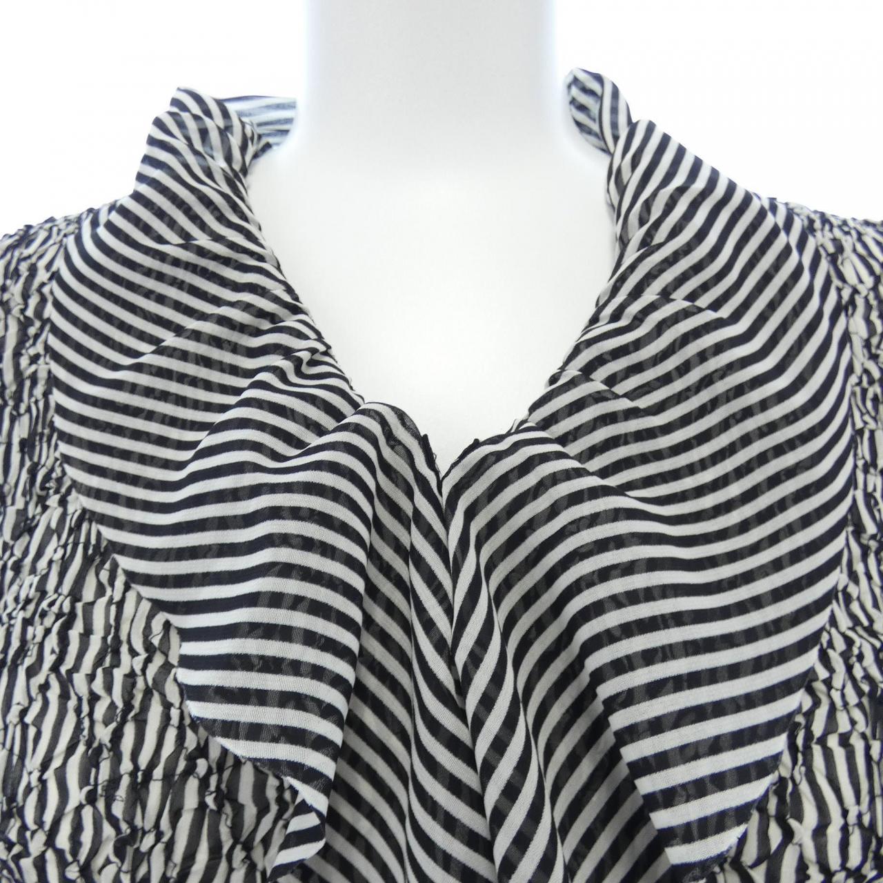 イッセイミヤケ ISSEY MIYAKE IM01FJ323 カーディガン