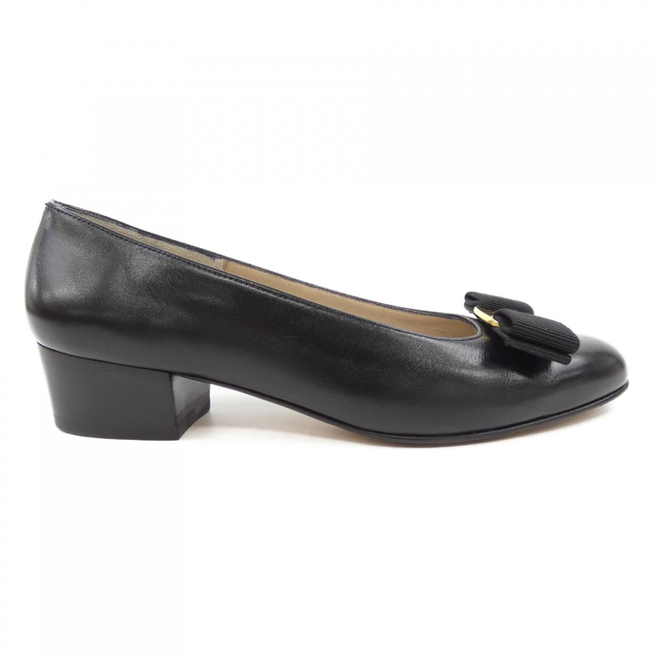 サルヴァトーレフェラガモ SALVATORE FERRAGAMO パンプス