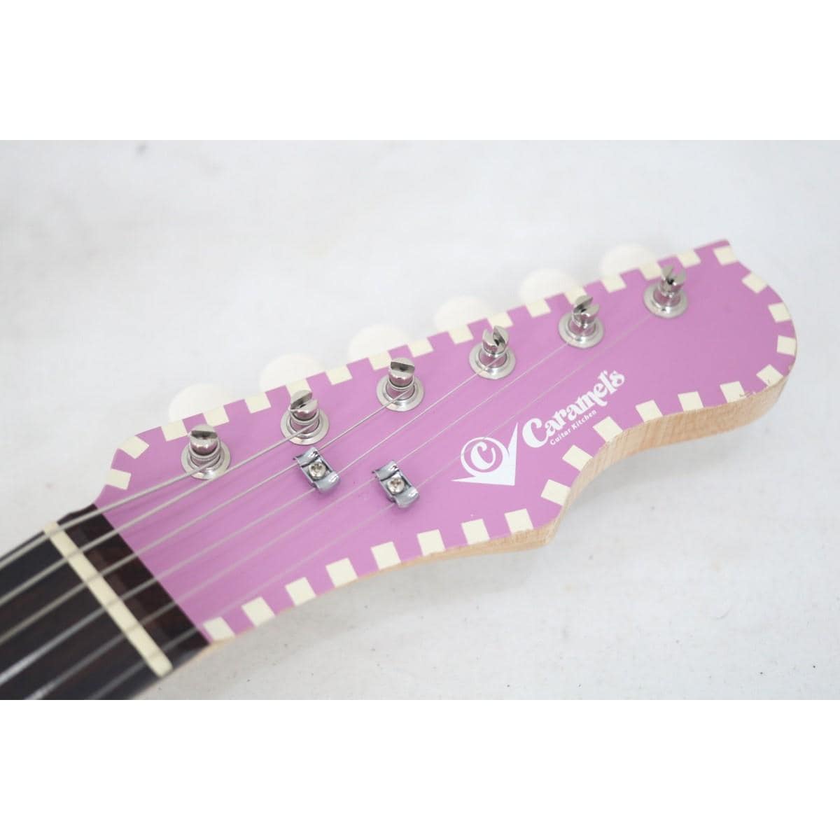 ＣＡＲＡＭＥＬ’Ｓ　ＧＵＩＴＡＲ　ＫＩＴＣＨＥＮ　ＫＤＶ３