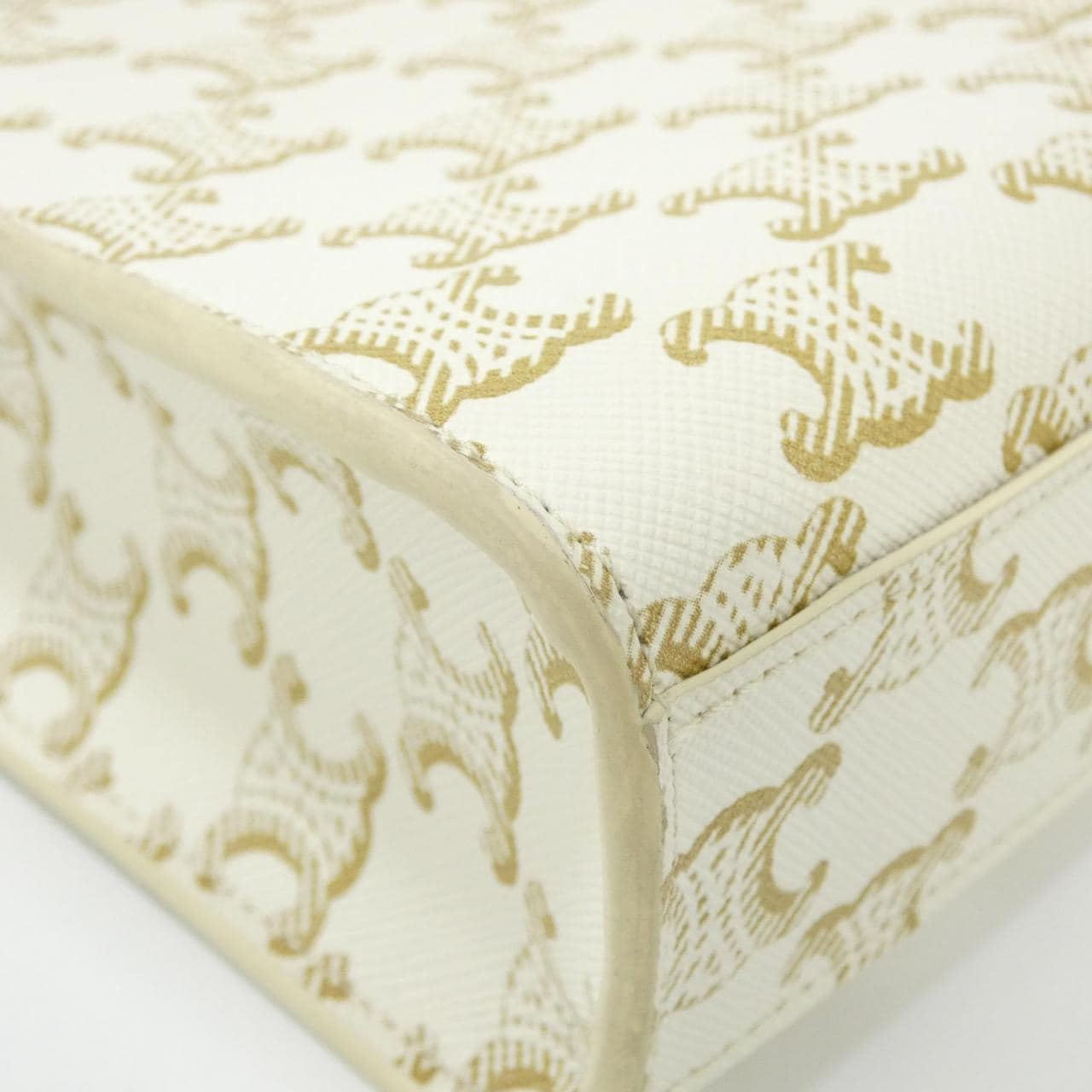 セリーヌ ミニ バーティカル カバ 194372BZK バッグ