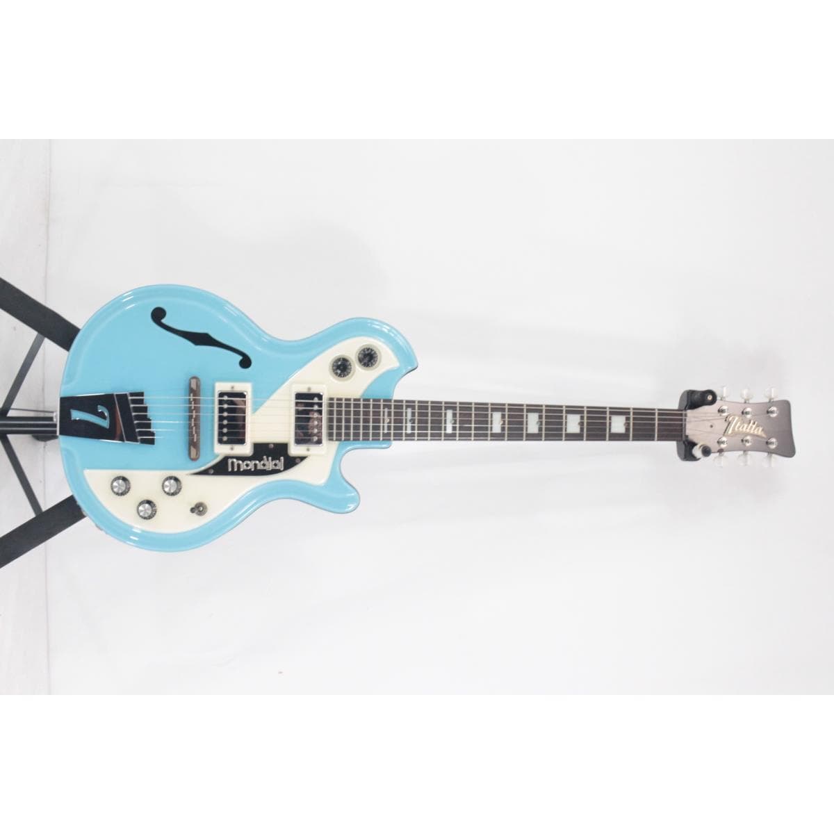 ＩＴＡＬＩＡ　ＧＵＩＴＡＲＳ　ＭＯＮＤＩＡＬ　ＤＥＬＵＸＥ