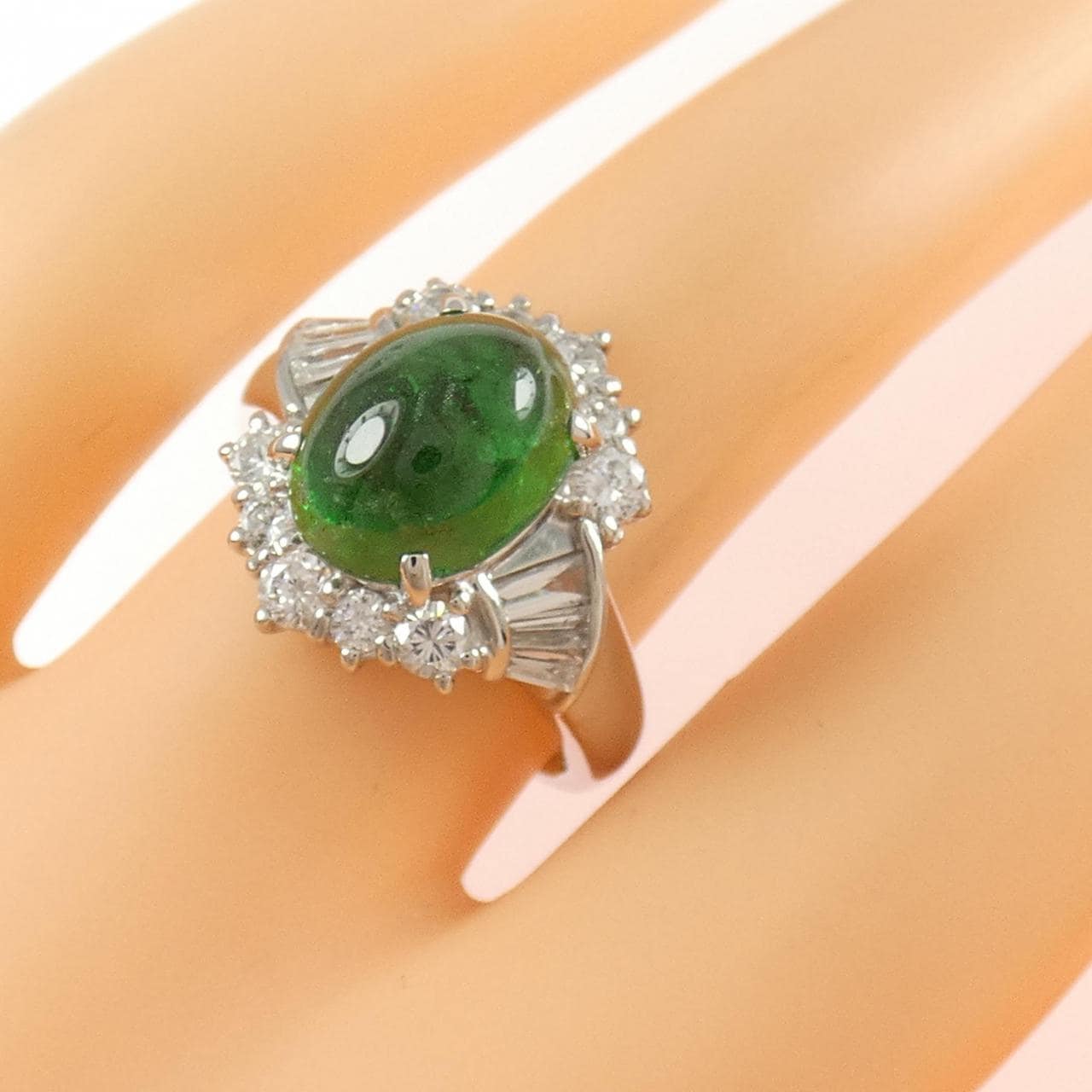 PT900 グリーンガーネット リング 4.538CT