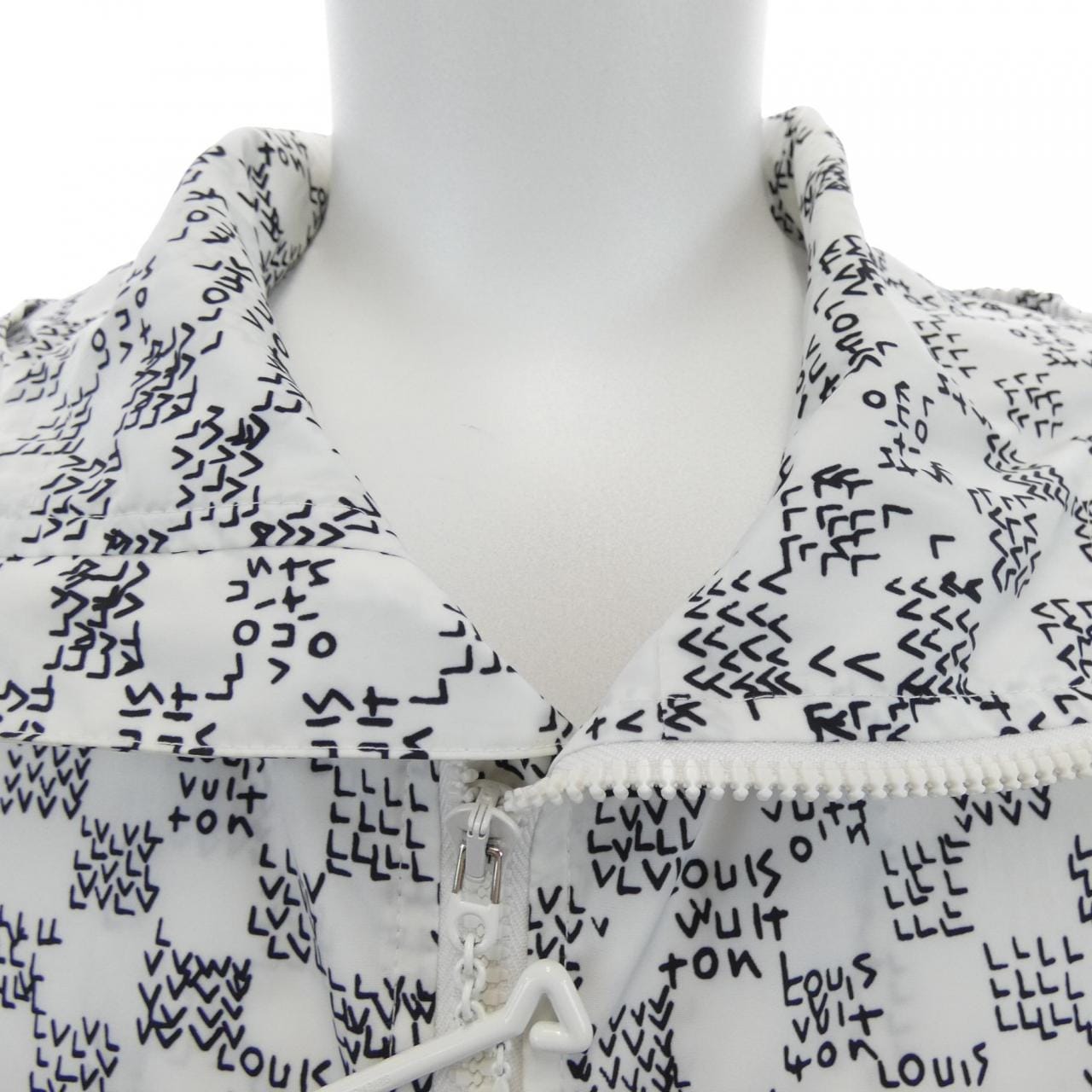 LOUIS VUITTON Damier Spread Windbreaker HNB06WND5 Jacket