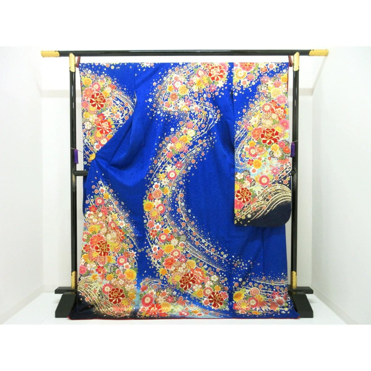 振袖　友禅金彩加工　刺繍入りボカシ染