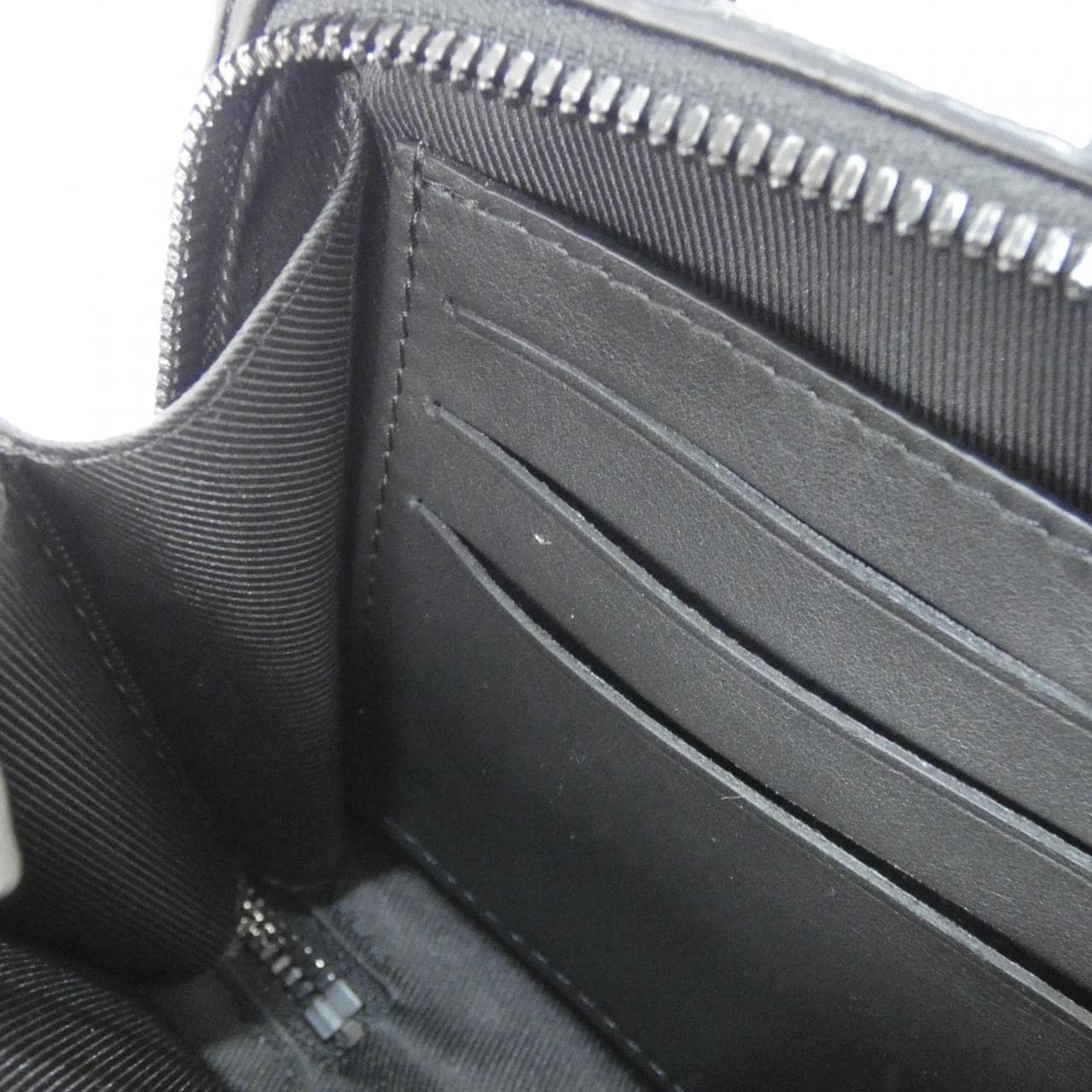 ルイヴィトン トリヨン モノグラム ソフトトランク ウォレット M80224 ショルダーバッグ