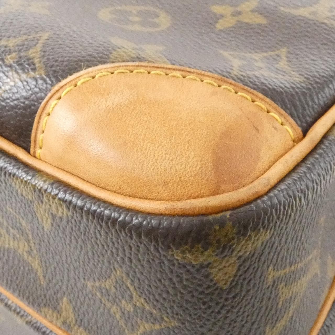 ルイヴィトン モノグラム ナイル M45244 ショルダーバッグ