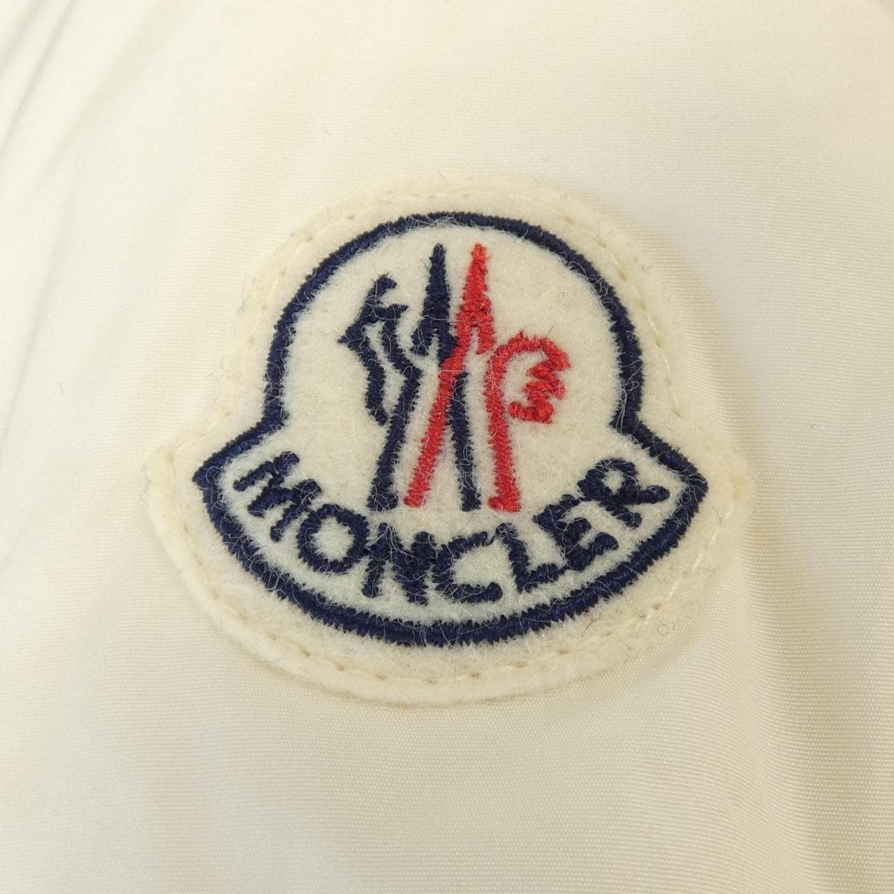 モンクレール MONCLER NESEA ダウンジャケット