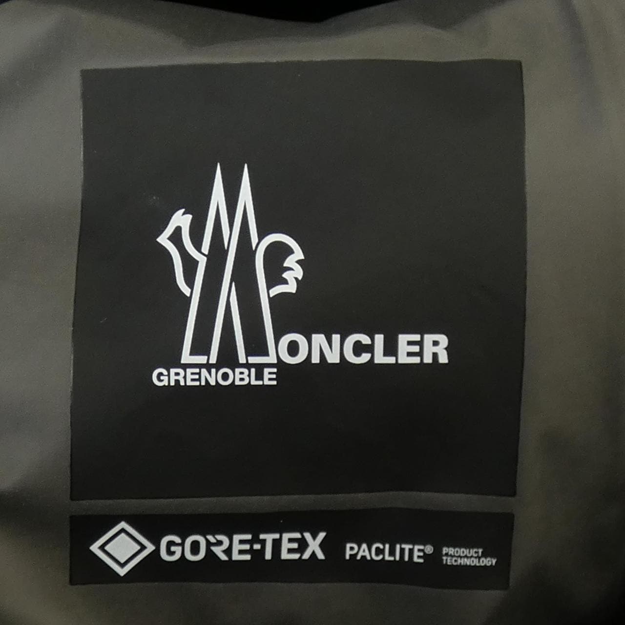 モンクレールグルノーブル MONCLER GRENOBLE 54AL5 MAULES ブルゾン