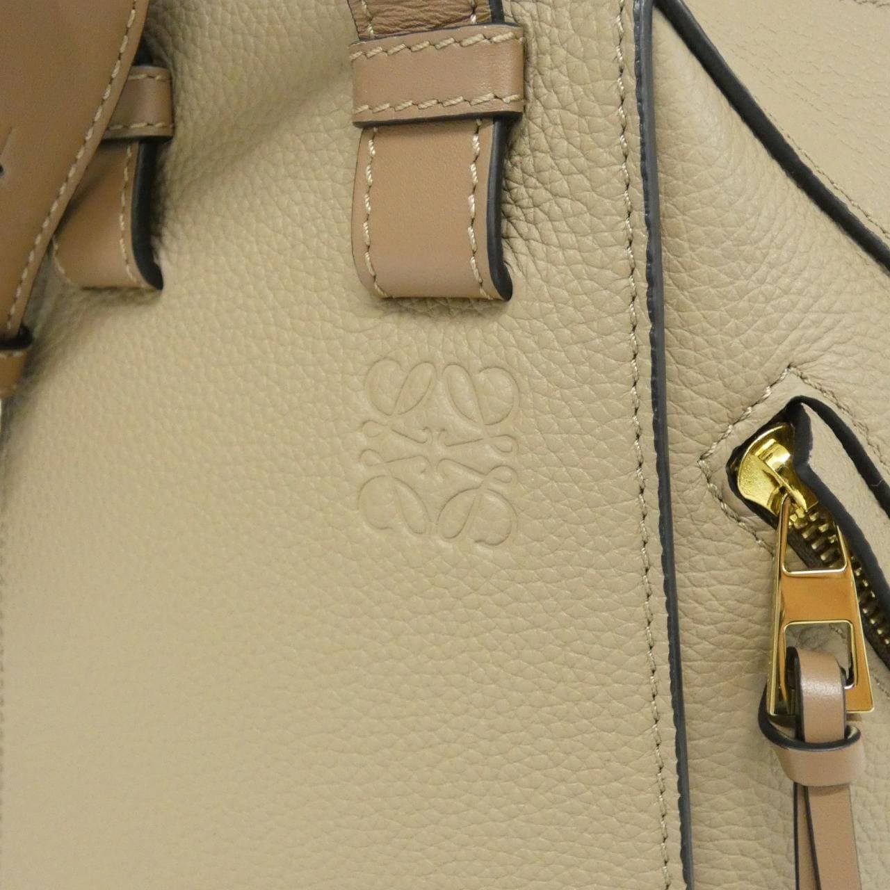 ロエベ ハンモック コンパクト A538H13X03 ショルダーバッグ