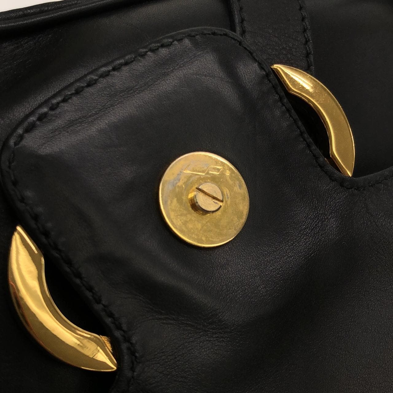 【ヴィンテージ】サルヴァトーレフェラガモ 21 6147 リュックサック