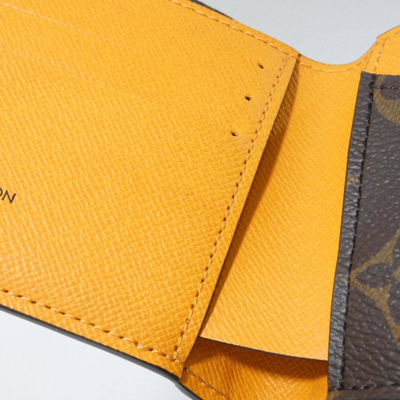 ルイヴィトン モノグラム マカサー(LVカラーマニア) ポルトフォイユ ミュルティプル M12837 札入れ