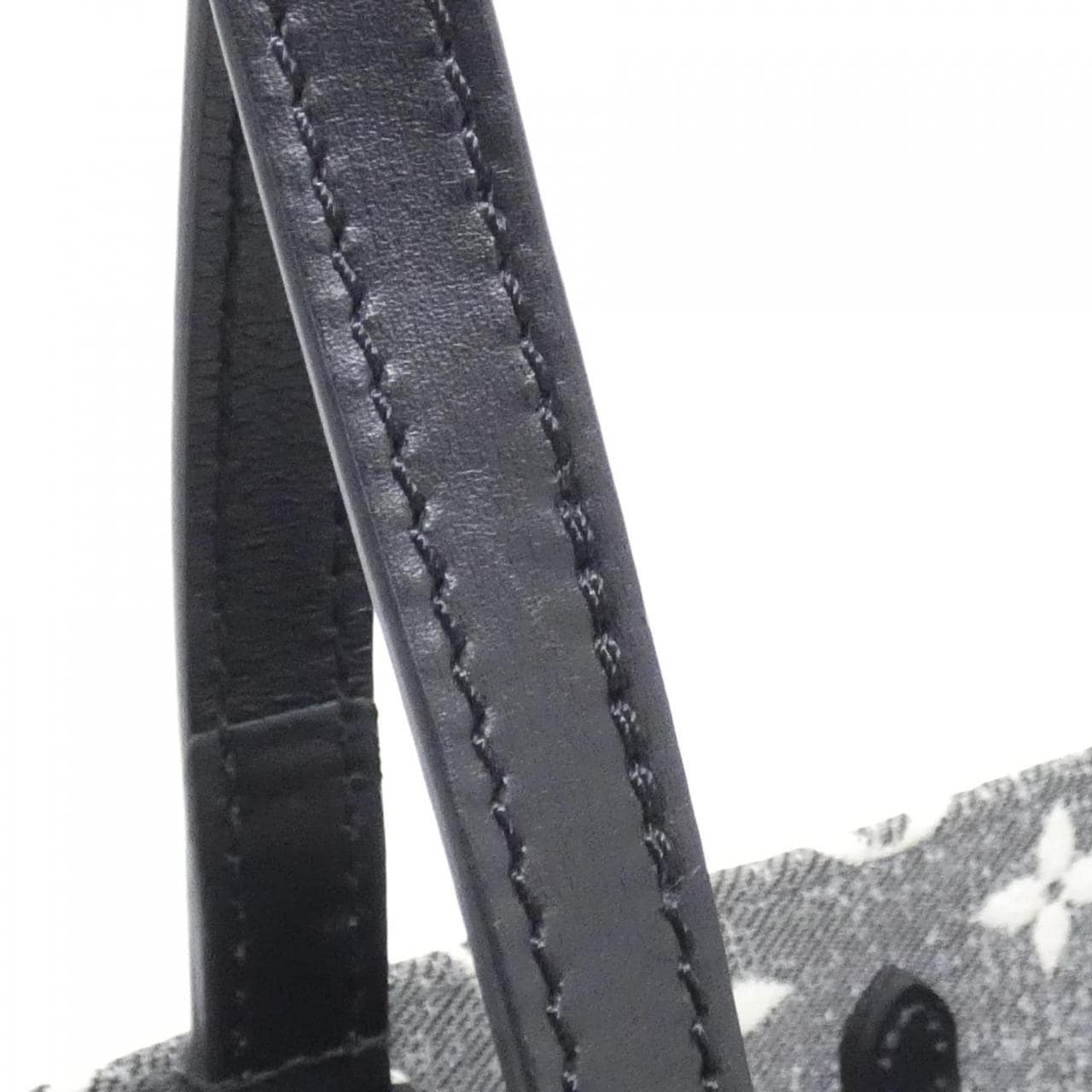 ルイヴィトン モノグラム ジャカード キャンバス オンザゴー MM M46448 バッグ