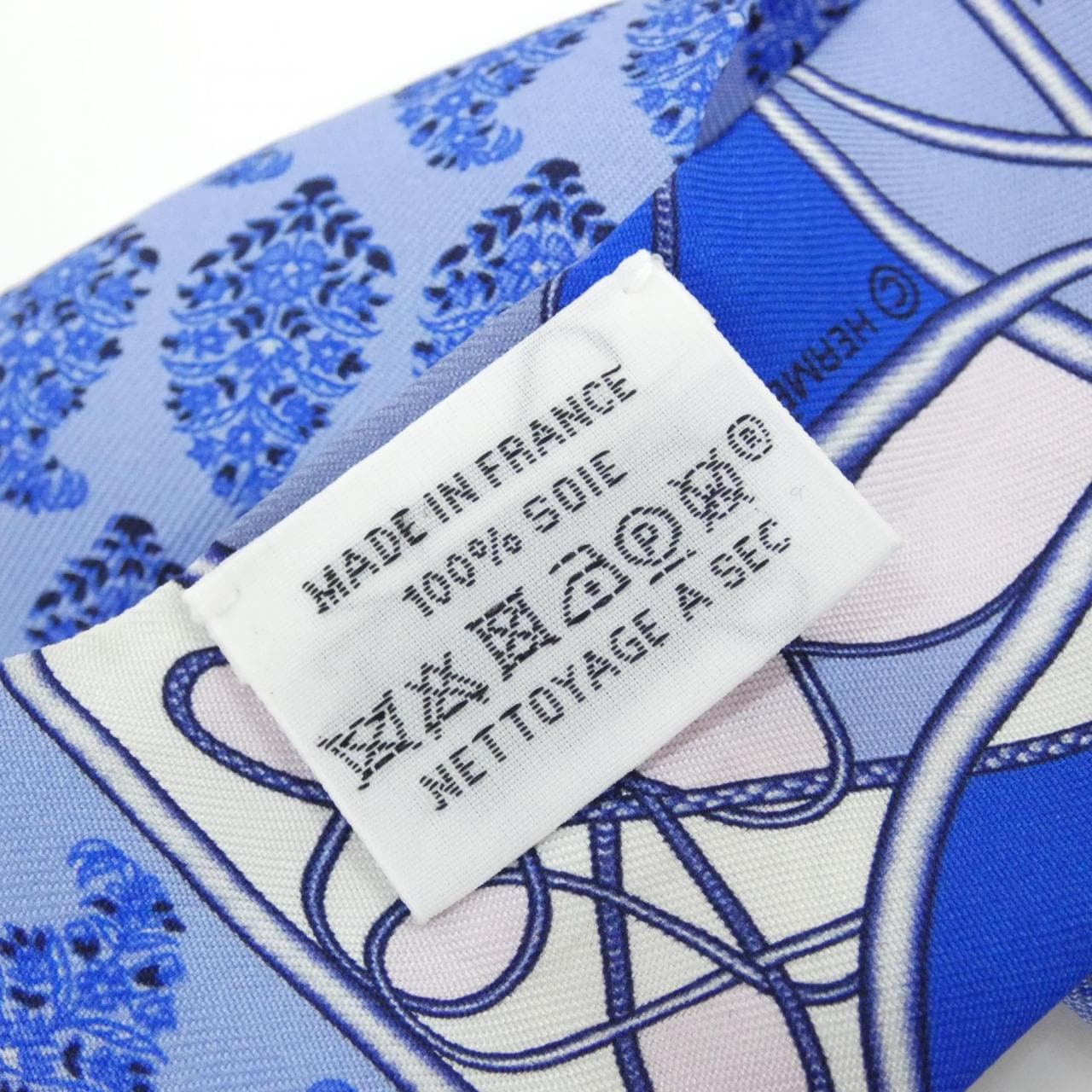 エルメス COUP DE FOUET BLOC ツイリー 063101S スカーフ