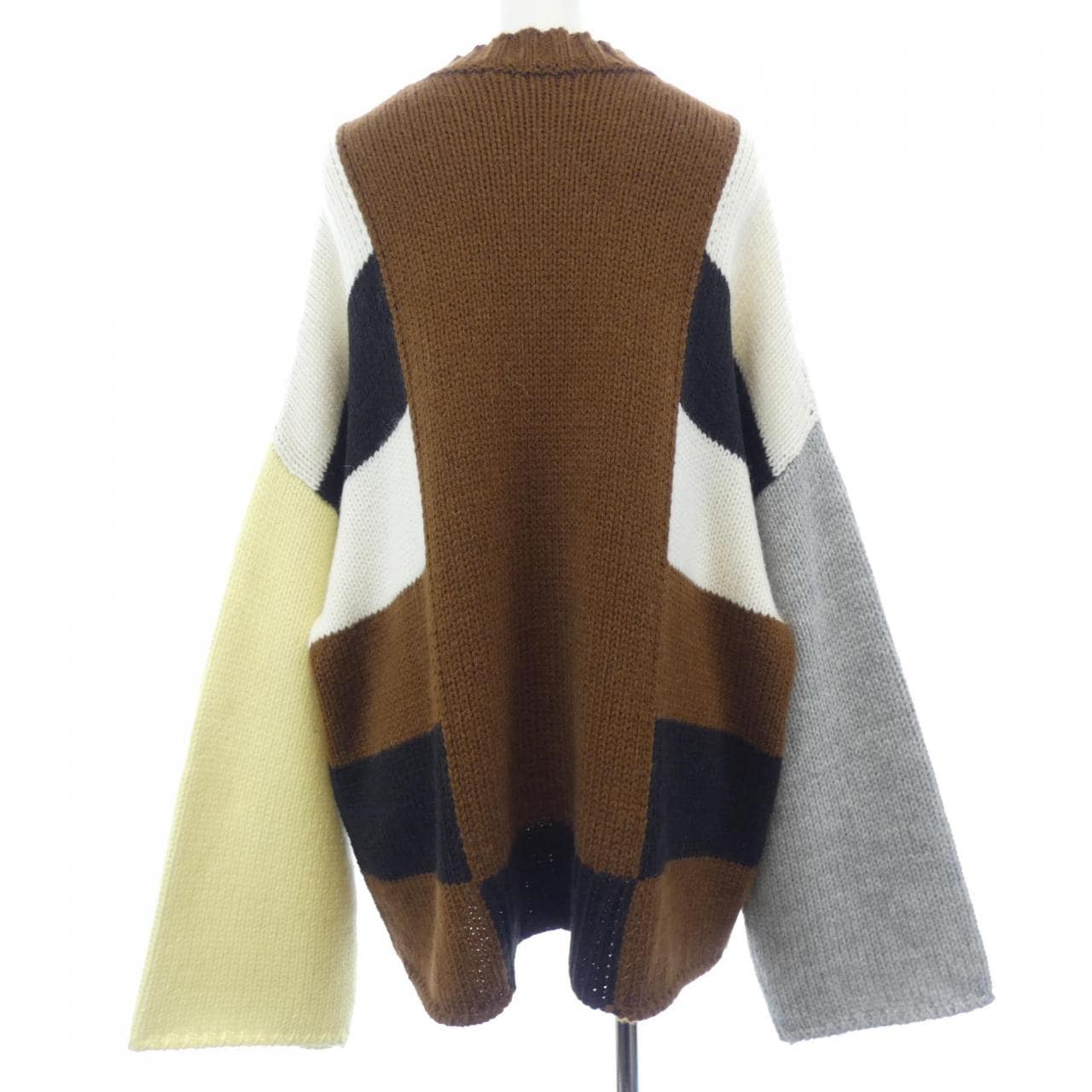 PHISIQUE DU ROLE ニット