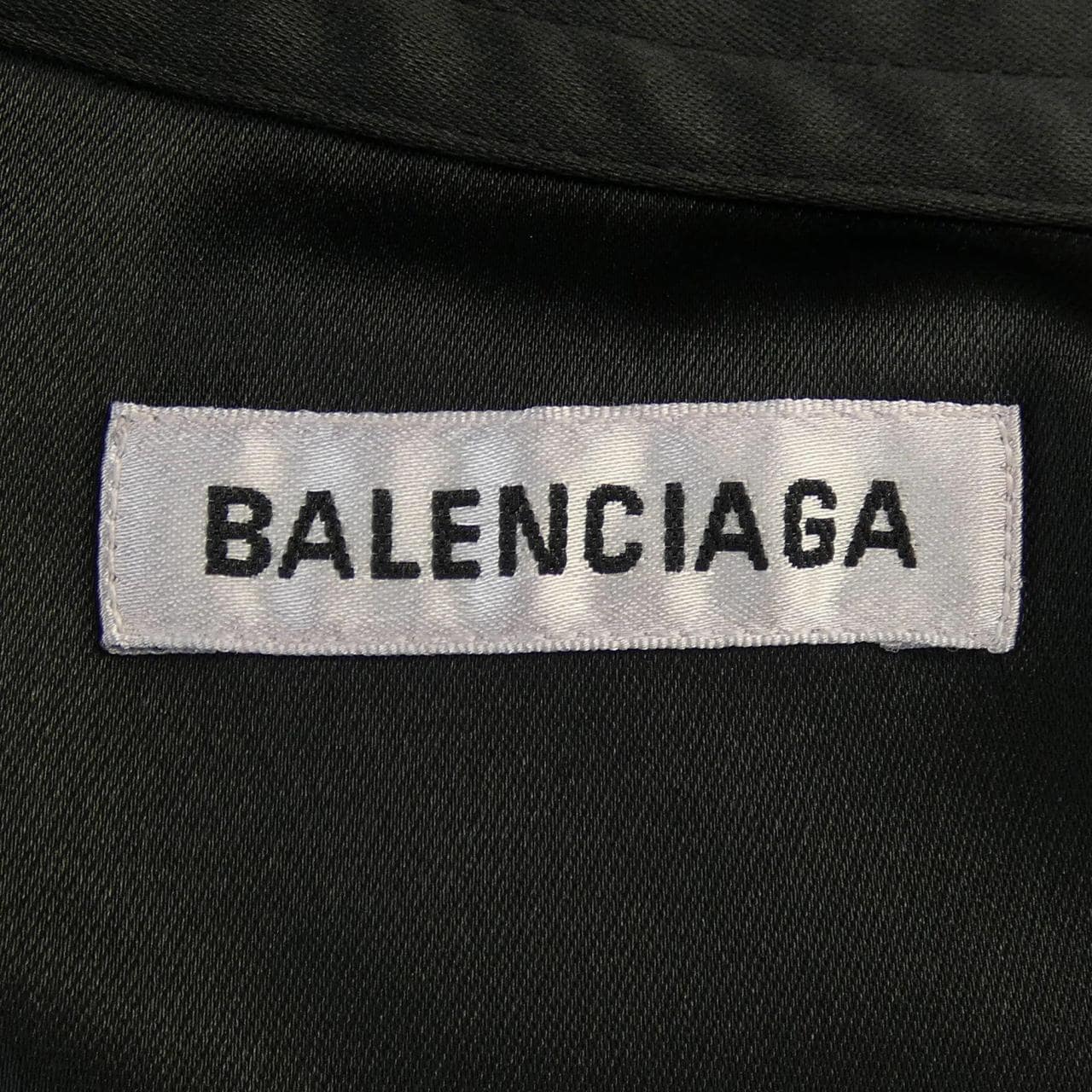 バレンシアガ BALENCIAGA 582856 TA021 ロングベスト