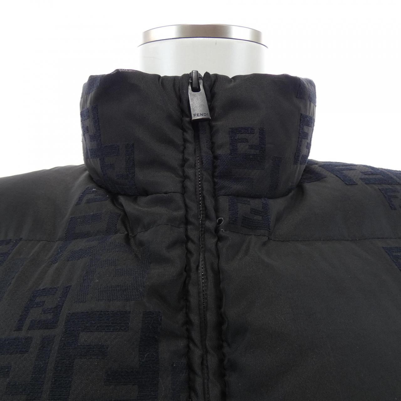 フェンディ FENDI FAA694 AAAS ダウンベスト