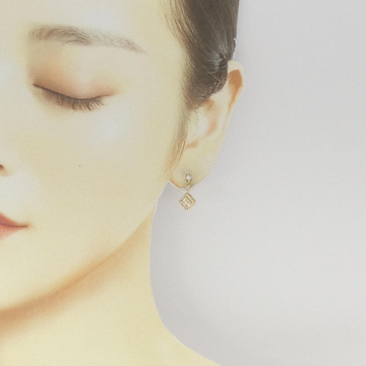 K18YG ダイヤモンド ピアス 0.70CT