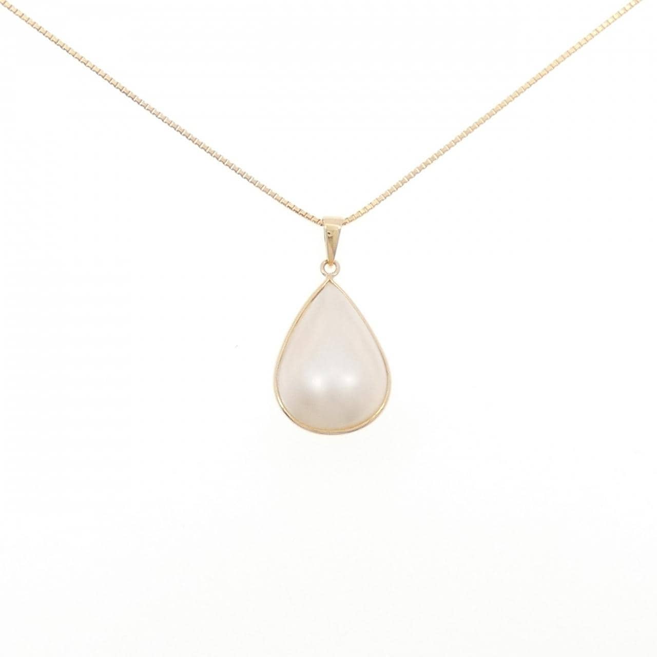 K18YG Mabe Pearl Necklace