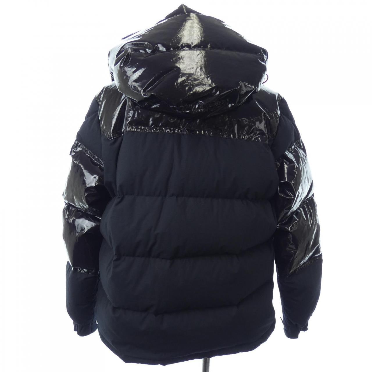 モンクレール MONCLER ダウンジャケット