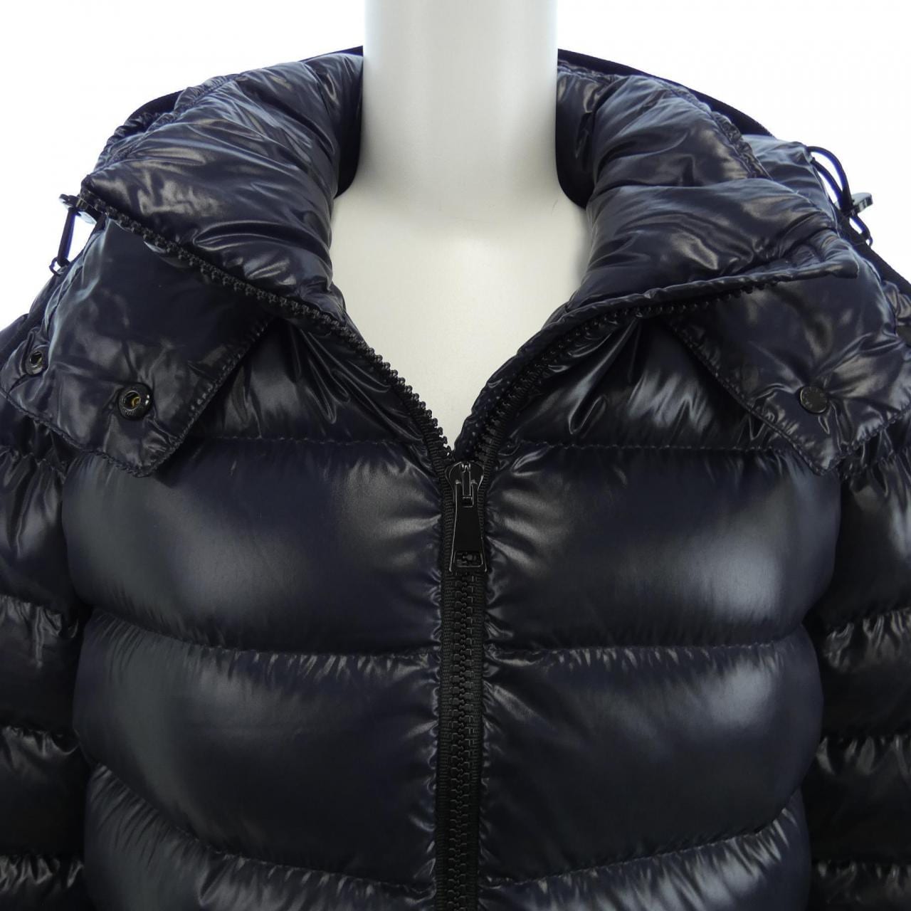 モンクレール MONCLER ダウンジャケット