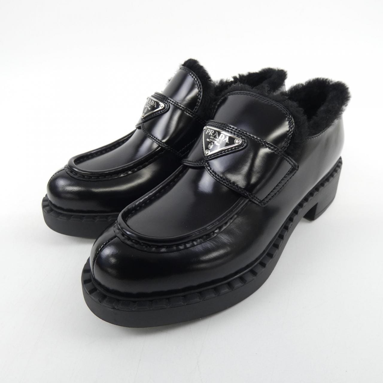 プラダ PRADA トライアングルロゴ 1D246M シューズ