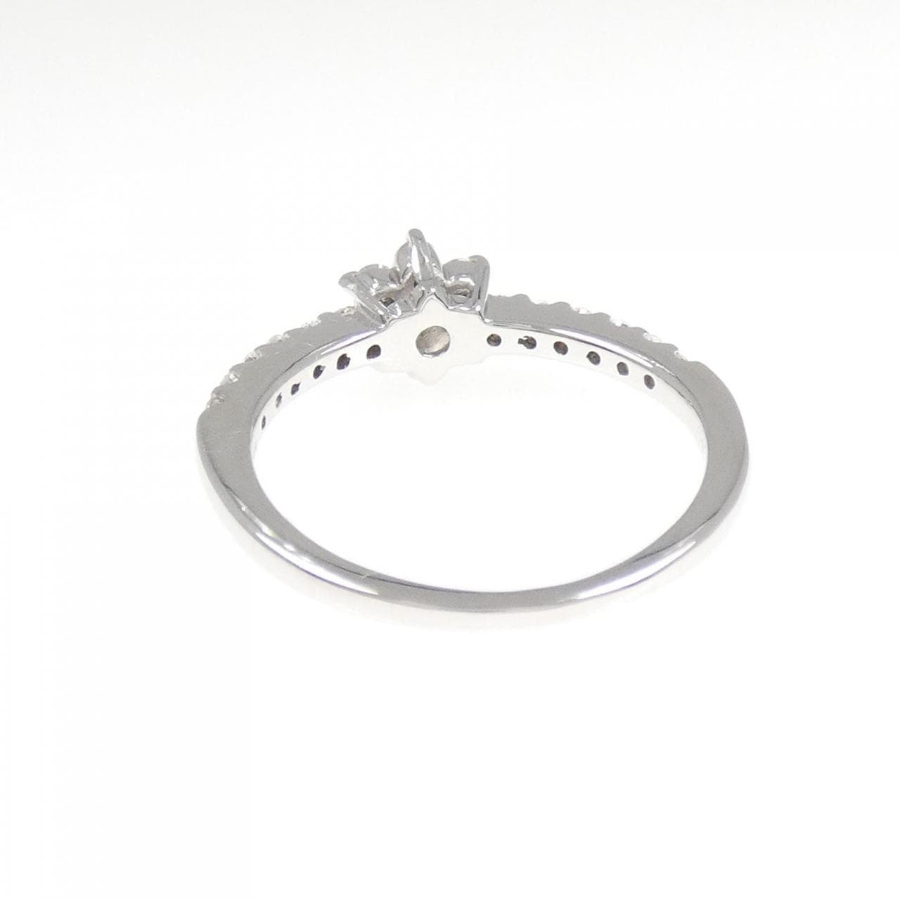 K18WG フラワー ダイヤモンド リング 0.40CT