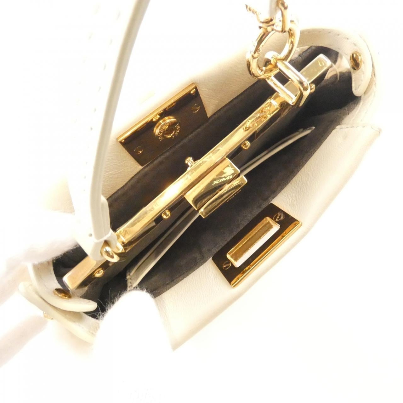 フェンディ マイクロ ピーカブー 8M0355 5AY バッグ