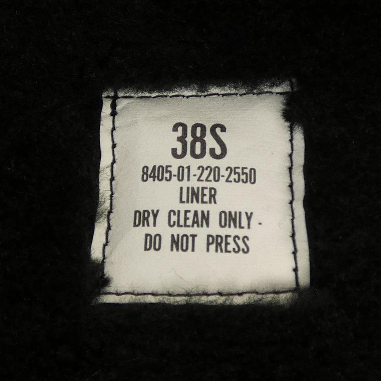 CENTRE MFG.CO.INC. 8405-01-220-2550 コート