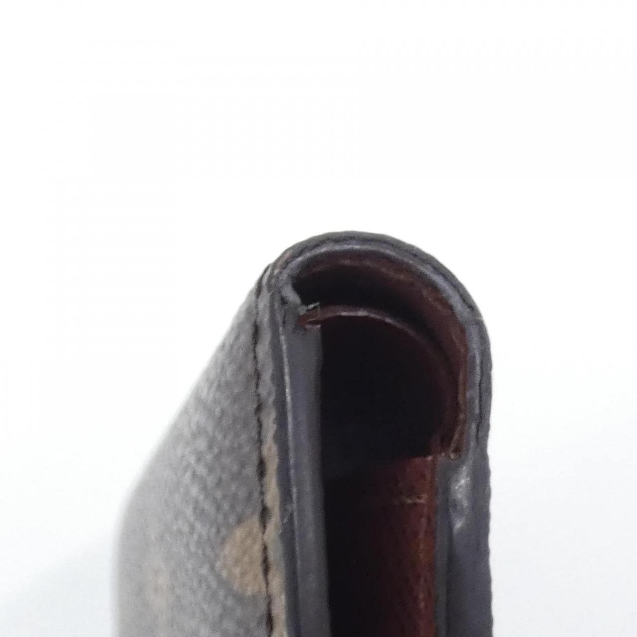 ルイヴィトン モノグラム ポルトフォイユ ヴィクトリーヌ M62472 財布