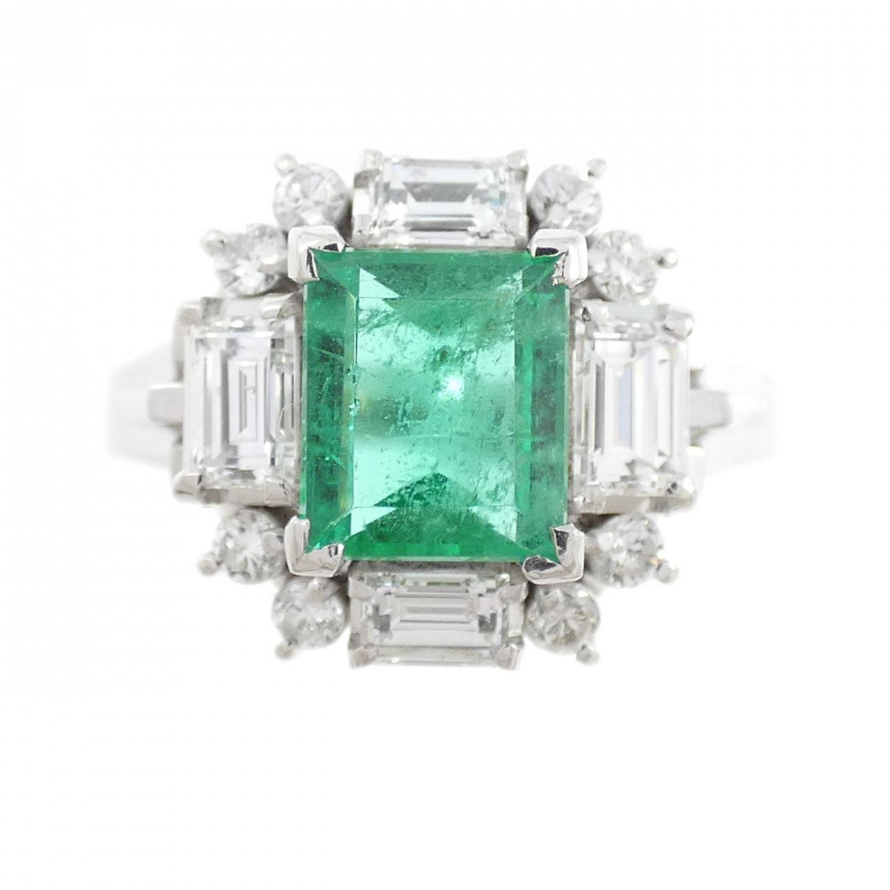 PT900 Emerald Ring 0.88CT