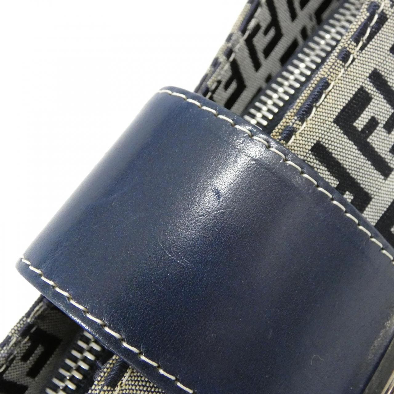 【ヴィンテージ】フェンディ 16115 ショルダーバッグ