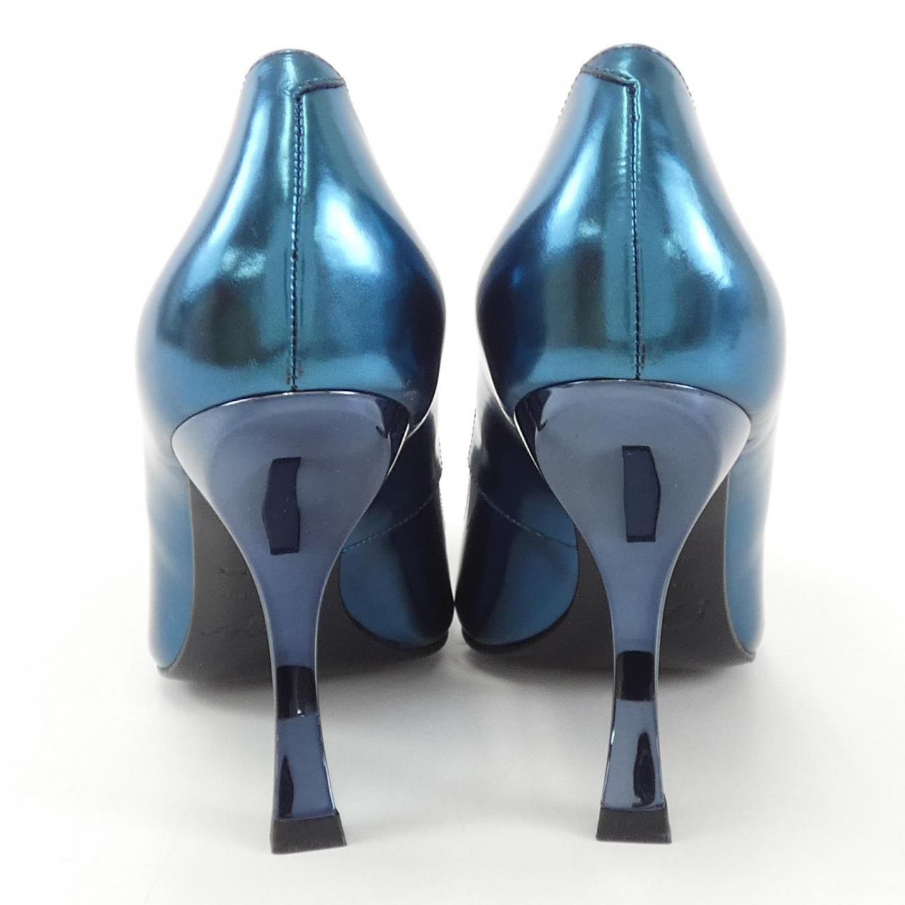ロジェヴィヴィエ ROGER VIVIER パンプス